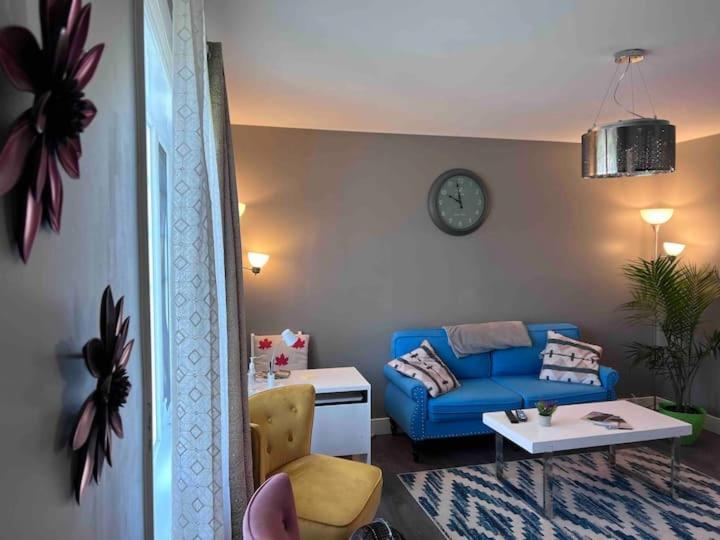 Maison Chaleureuse, Energetique Et Florale Sherbrooke Exteriér fotografie